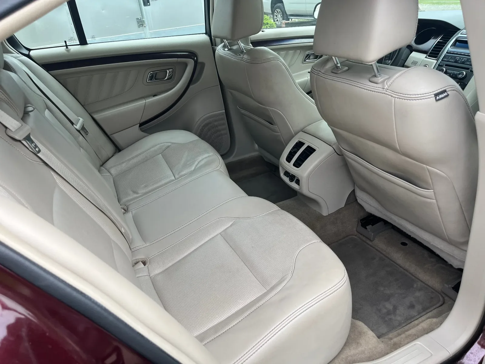 Ford Taurus interior detail - after