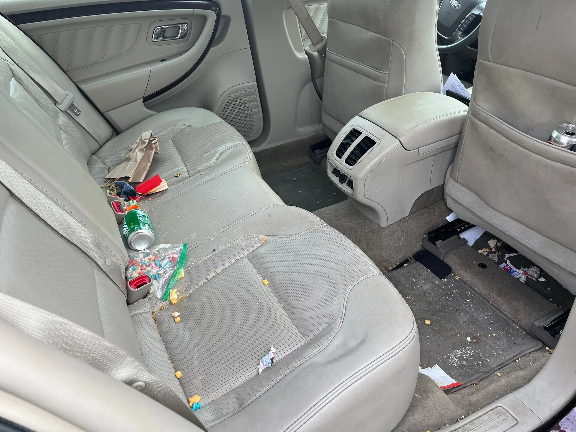 Ford Taurus interior detail - before